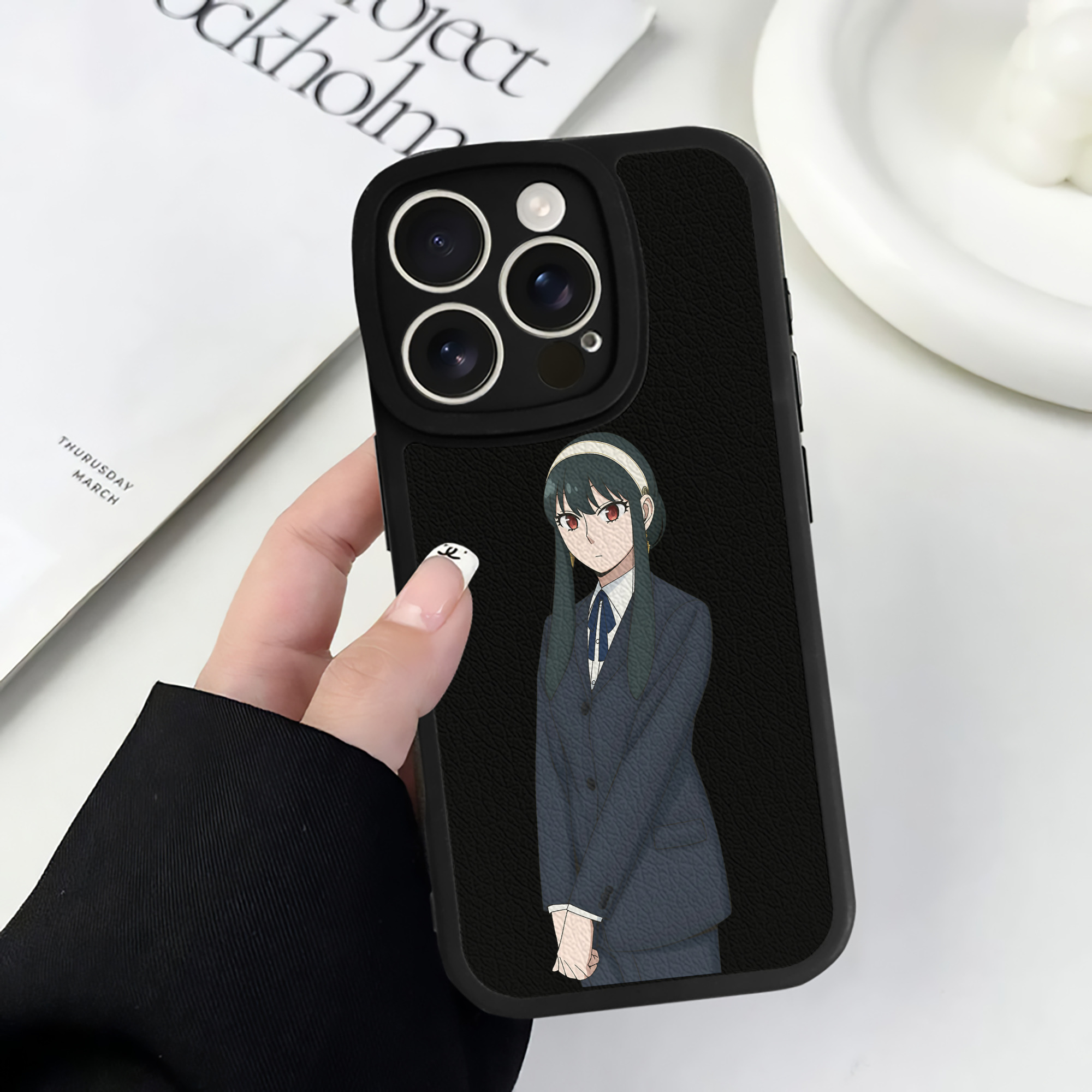 （画像用） SPY×FAMILY间谍家家酒 【iPhone 16シリーズ対応】シリコンスマホケース（レザー調） 材質：シリコン